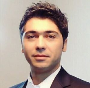 آقای بابک عظیمی ثانوی